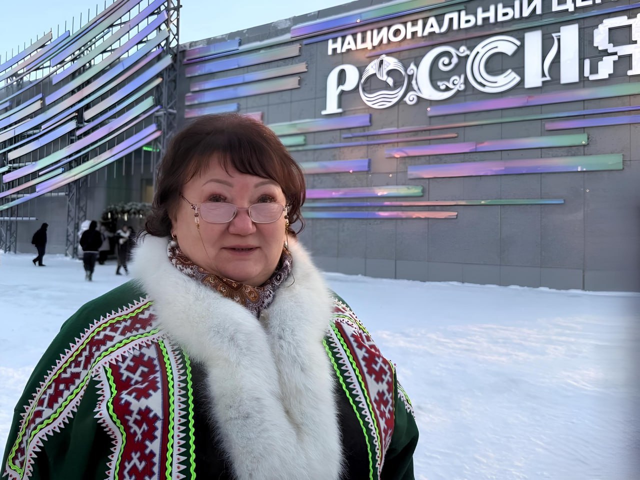 На фото вице-президент Ассоциации КМНСС и ДВ РФ Людмила Алфёрова