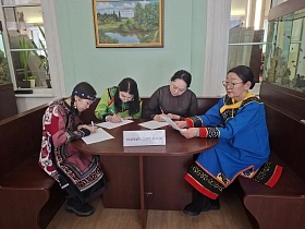 В Российском государственном педагогическом университете им. А. И. Герцена состоялось торжественное открытие Всероссийского этнодиктанта на языках коренных малочисленных народов Севера, Сибири и Дальнего Востока